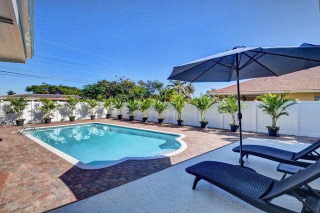 251 NE 2nd Circle, Boca Raton, FL 33431