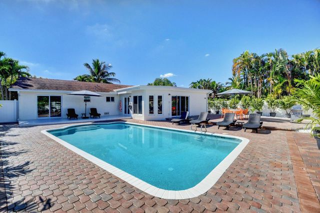 251 NE 2nd Circle, Boca Raton, FL 33431