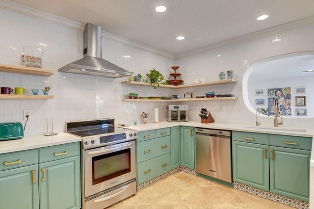 251 NE 2nd Circle, Boca Raton, FL 33431