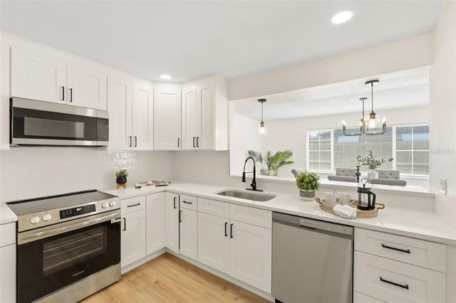 8601 139TH STREET, Seminole, FL 33776