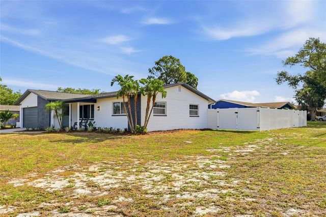 8601 139TH STREET, Seminole, FL 33776