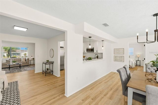 8601 139TH STREET, Seminole, FL 33776