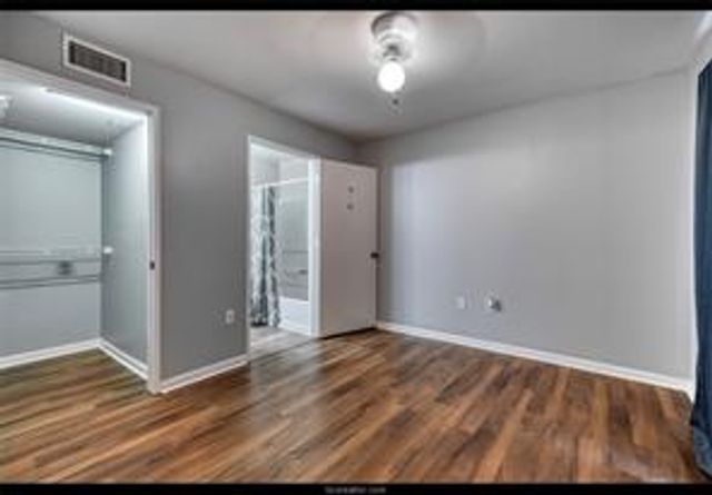 519 Southwest Parkway 103, College Station, TX 77840