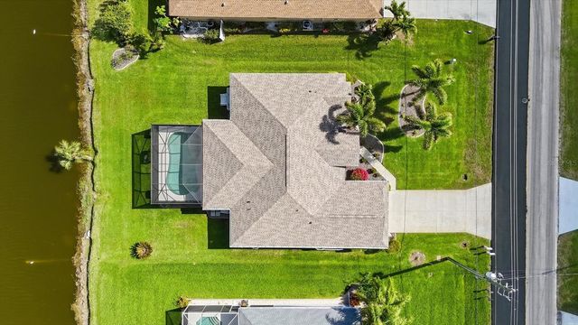 827 ROTONDA CIRCLE, Rotonda West, FL 33947