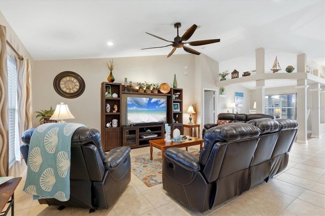 827 ROTONDA CIRCLE, Rotonda West, FL 33947