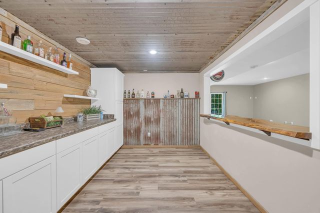 2575 58th St Lot 1, Vinton, IA 52349