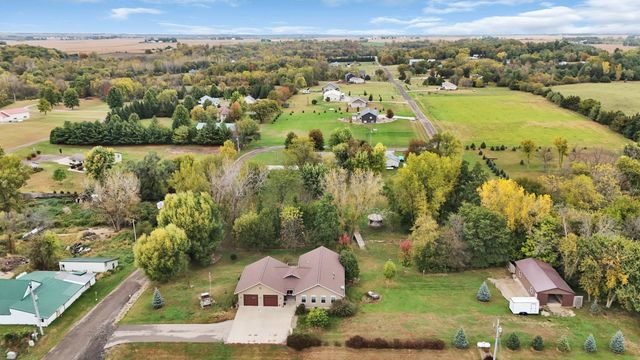 2575 58th St Lot 1, Vinton, IA 52349