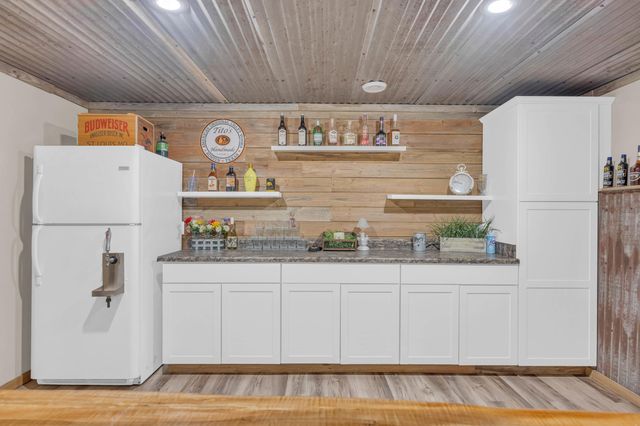 2575 58th St Lot 1, Vinton, IA 52349