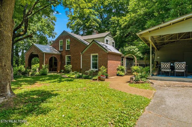 1303 W Madison Ave, Athens, TN 37303