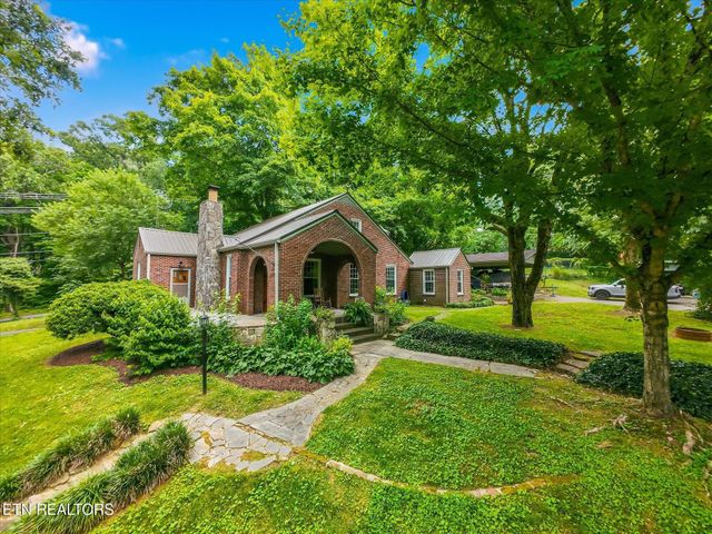 1303 W Madison Ave, Athens, TN 37303