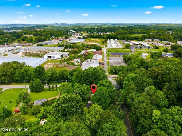 1303 W Madison Ave, Athens, TN 37303