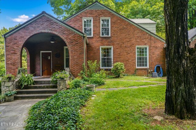 1303 W Madison Ave, Athens, TN 37303