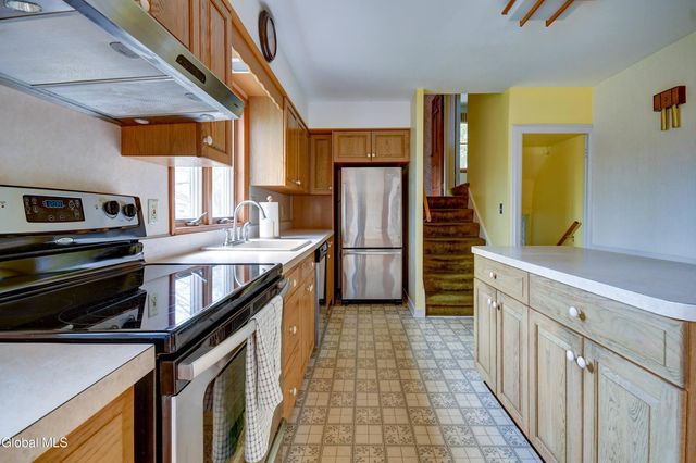 968 New Scotland Road, Albany, NY 12208