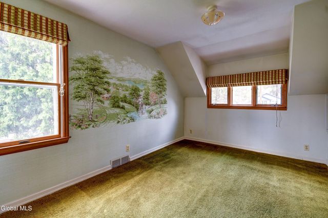 968 New Scotland Road, Albany, NY 12208