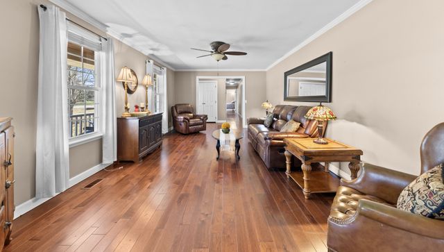 1002 Shannon Ln, Franklin, TN 37064