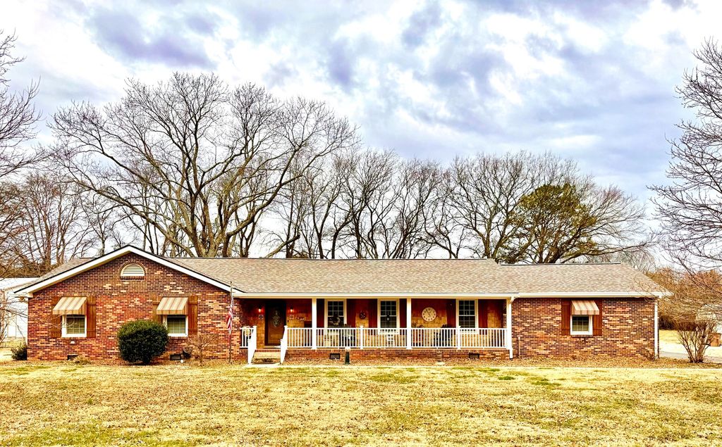 1002 Shannon Ln, Franklin, TN 37064