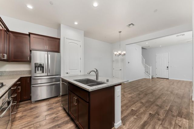 3725 Gulf Of Haifa Ave, Sacramento, CA 95834