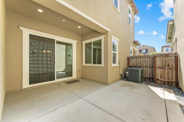 3725 Gulf Of Haifa Ave, Sacramento, CA 95834