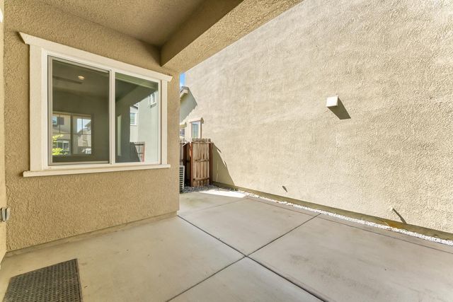 3725 Gulf Of Haifa Ave, Sacramento, CA 95834