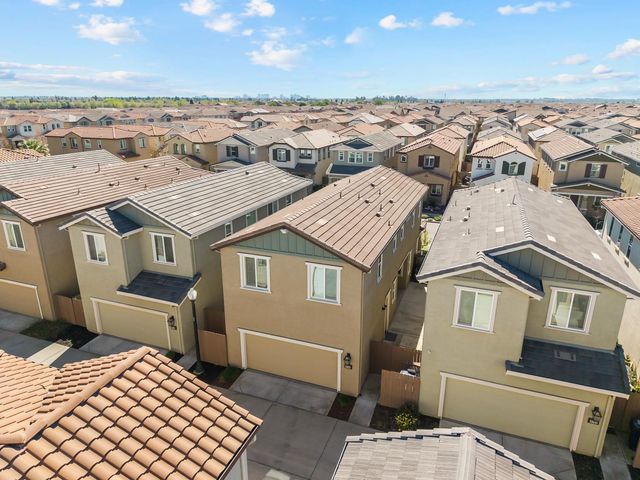 3725 Gulf Of Haifa Ave, Sacramento, CA 95834