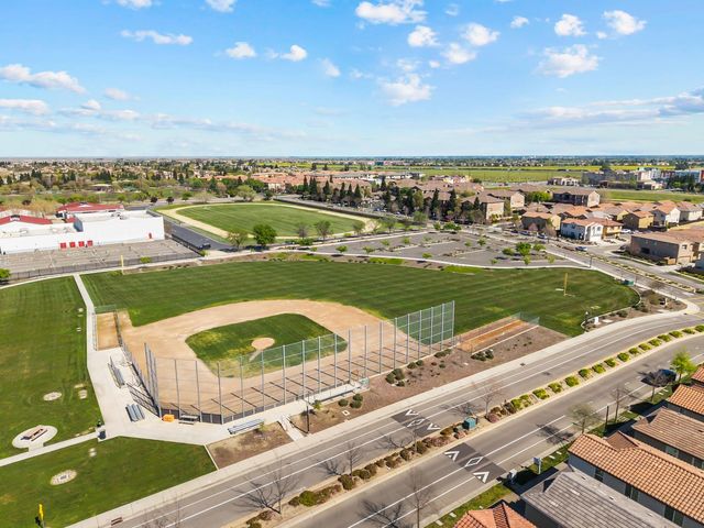 3725 Gulf Of Haifa Ave, Sacramento, CA 95834