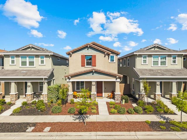 3725 Gulf Of Haifa Ave, Sacramento, CA 95834