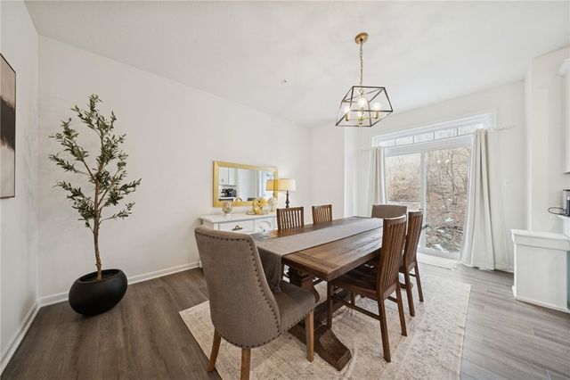 2185 Shawnee Dr, South Strabane, PA 15301