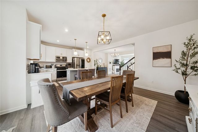 2185 Shawnee Dr, South Strabane, PA 15301