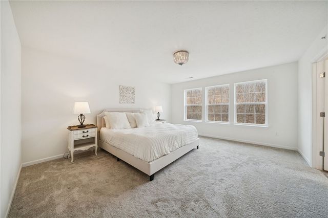 2185 Shawnee Dr, South Strabane, PA 15301