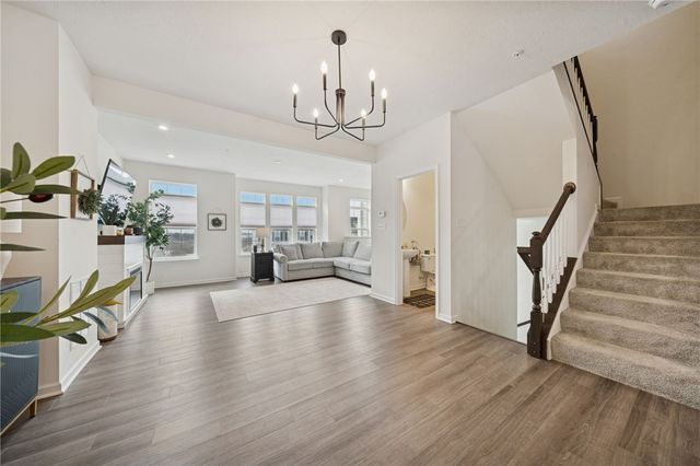 2185 Shawnee Dr, South Strabane, PA 15301