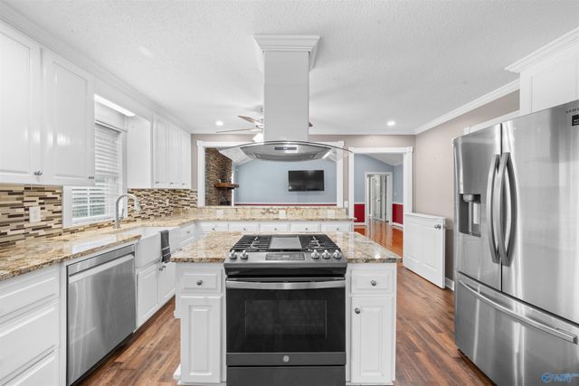4500 Crystal Point, Southside, AL 35907