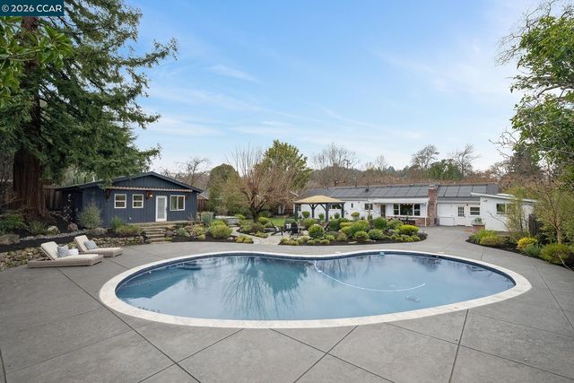 872 Solana Dr, Lafayette, CA 94549