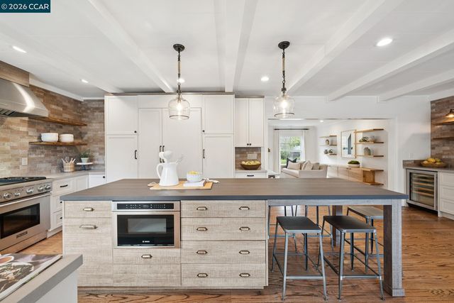 872 Solana Dr, Lafayette, CA 94549