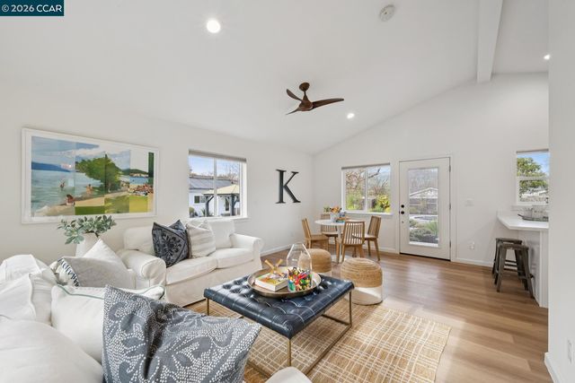 872 Solana Dr, Lafayette, CA 94549