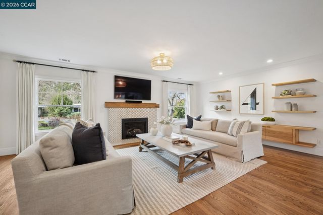 872 Solana Dr, Lafayette, CA 94549