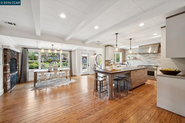 872 Solana Dr, Lafayette, CA 94549