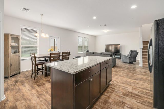 317 Bedford Falls LN, Jarrell, TX 76537