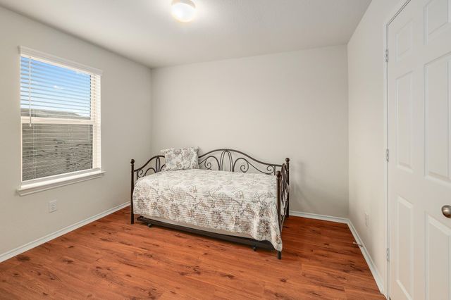317 Bedford Falls LN, Jarrell, TX 76537
