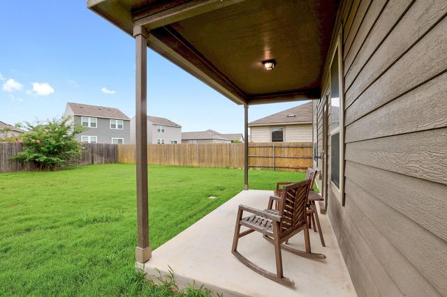 317 Bedford Falls LN, Jarrell, TX 76537