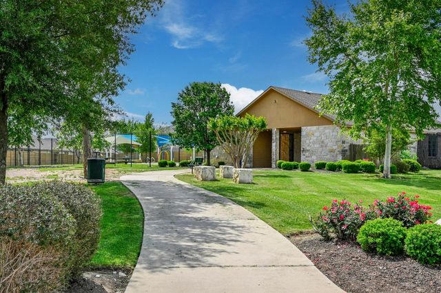 317 Bedford Falls LN, Jarrell, TX 76537