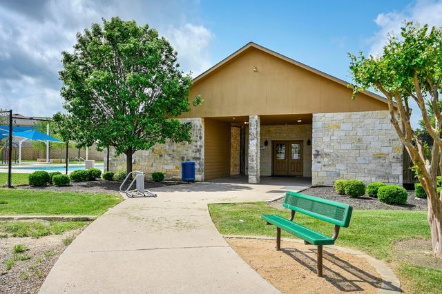 317 Bedford Falls LN, Jarrell, TX 76537