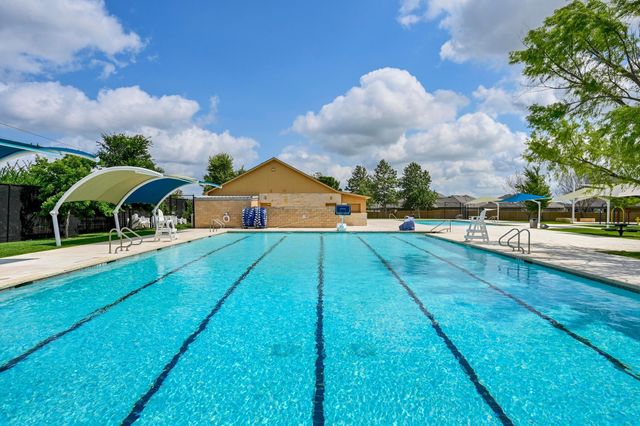 317 Bedford Falls LN, Jarrell, TX 76537