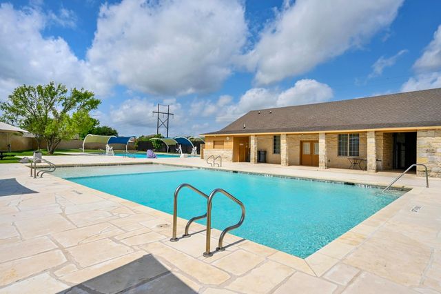 317 Bedford Falls LN, Jarrell, TX 76537
