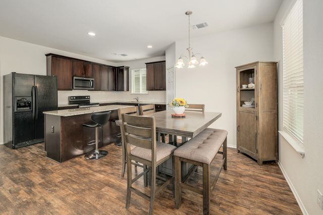 317 Bedford Falls LN, Jarrell, TX 76537