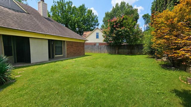 6652 BOYLSTON DR, Memphis, TN 38141