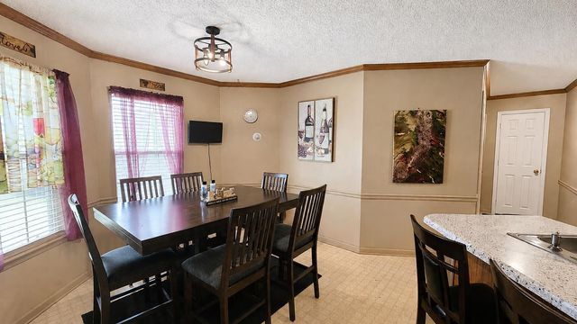 6652 BOYLSTON DR, Memphis, TN 38141