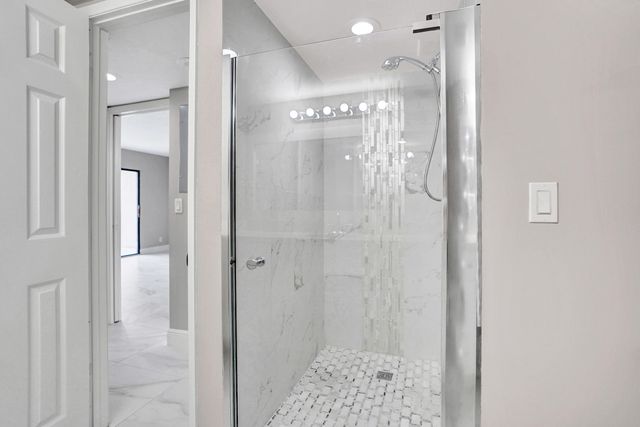 2200 S CYPRESS BEND Drive 707, Pompano Beach, FL 33069