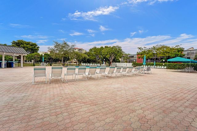 2200 S CYPRESS BEND Drive 707, Pompano Beach, FL 33069