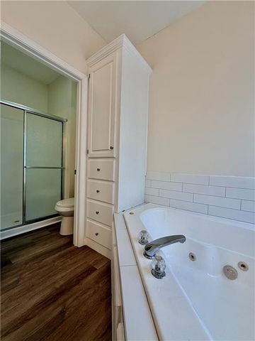 14917 Pine View Drive, Grandview, MO 64030