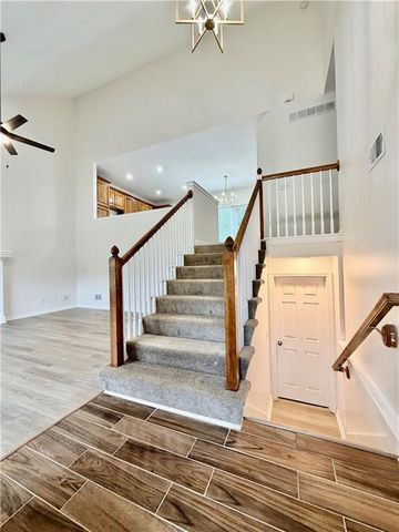14917 Pine View Drive, Grandview, MO 64030